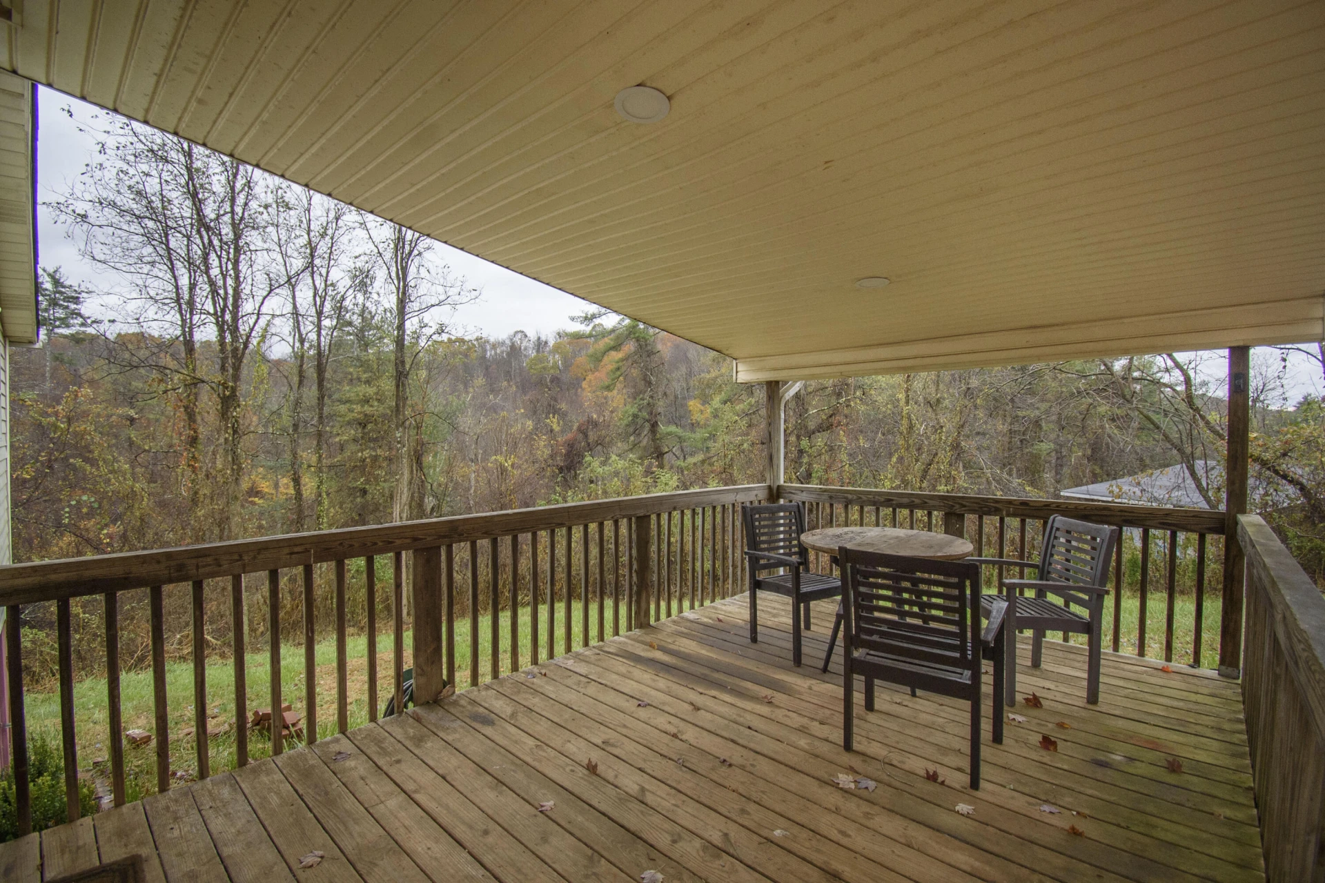 320 Stuart RD - Photo 5