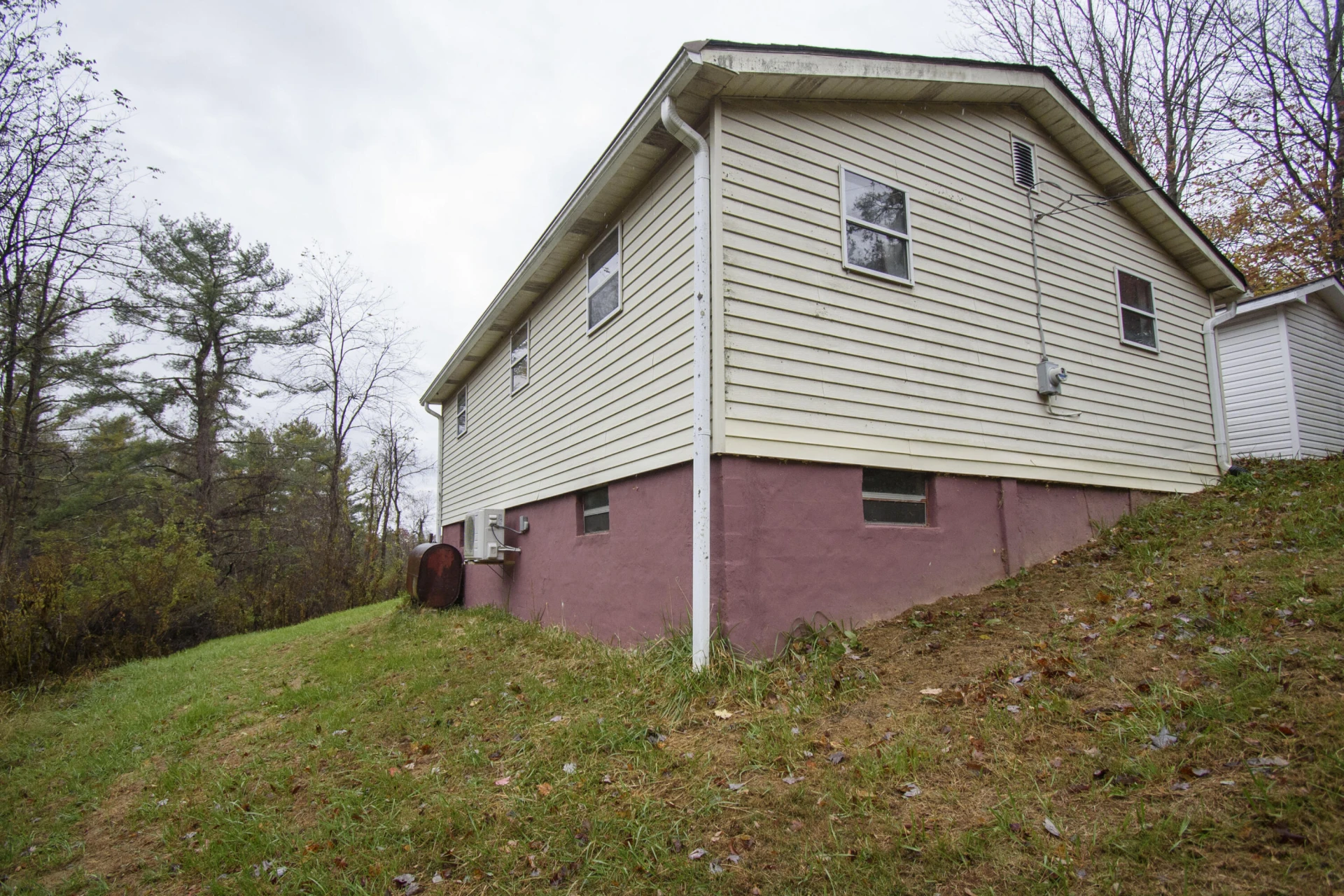 320 Stuart RD - Photo 9