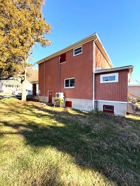 221 Parrish ST - Photo 17