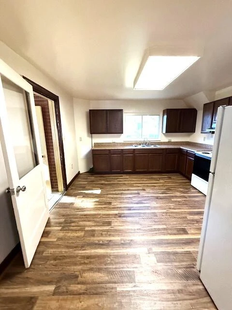 221 Parrish ST - Photo 5