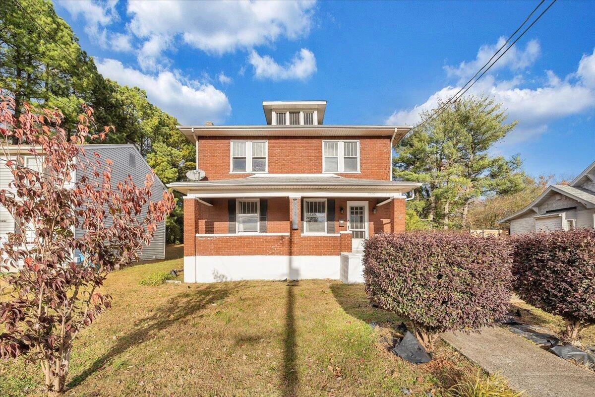 3309 Birchwood AVE