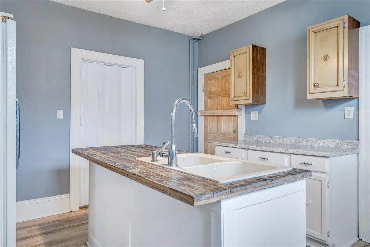 3309 Birchwood AVE - Photo 17