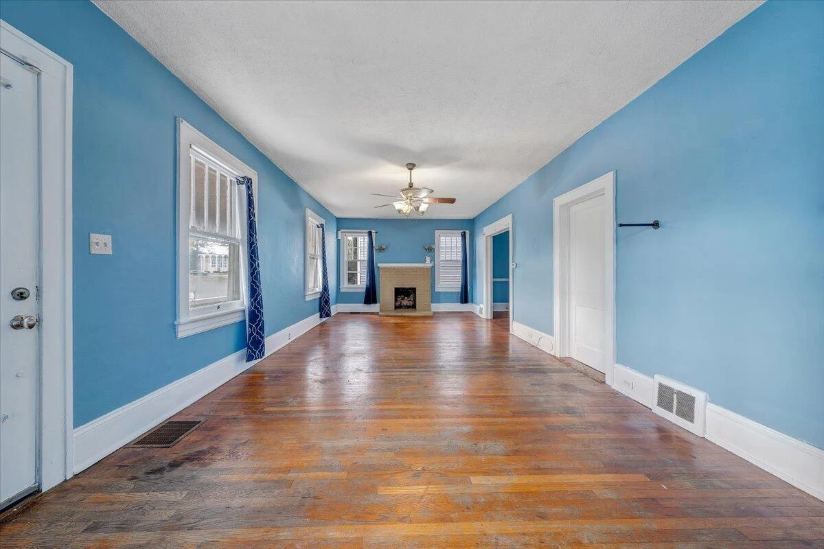 3309 Birchwood AVE - Photo 4