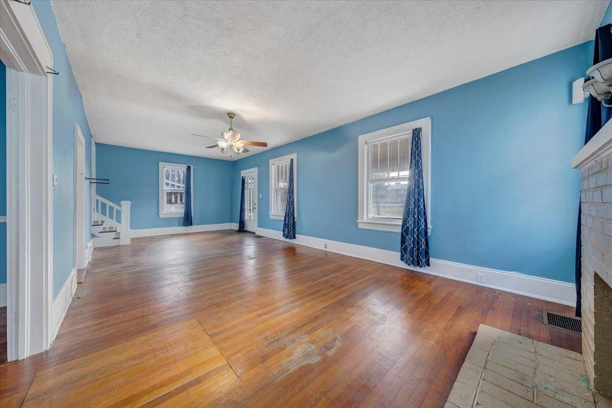3309 Birchwood AVE - Photo 6