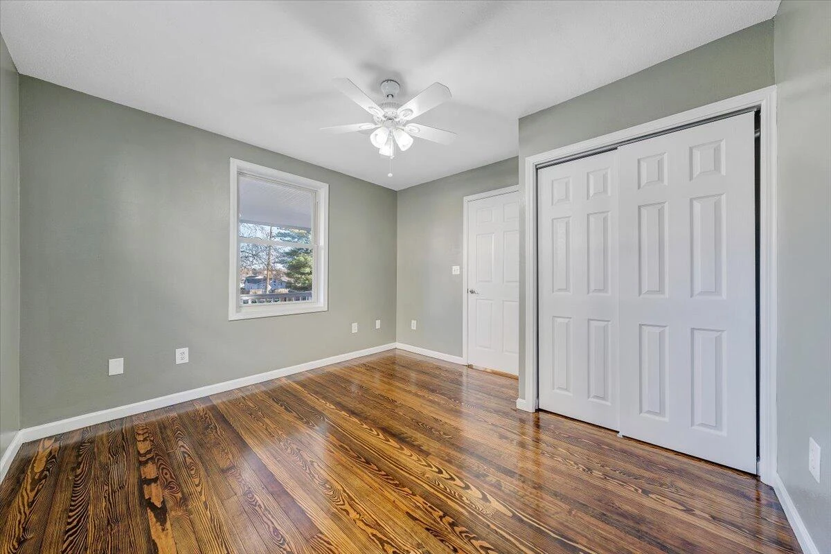 702 Conway ST - Photo 14