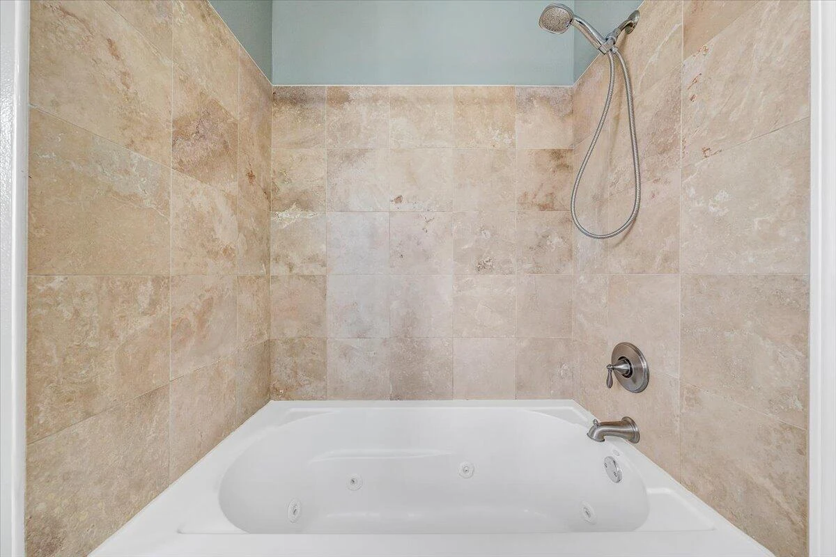 702 Conway ST - Photo 19