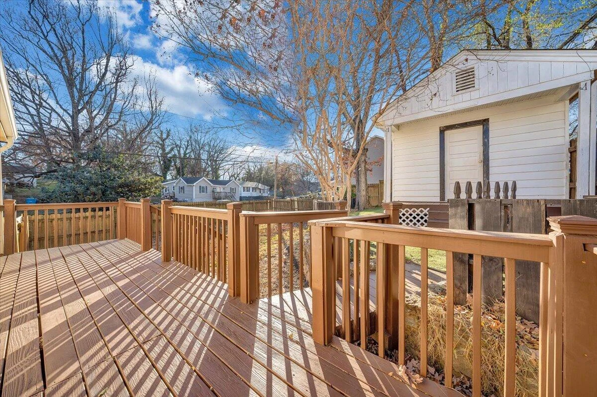 702 Conway ST - Photo 23