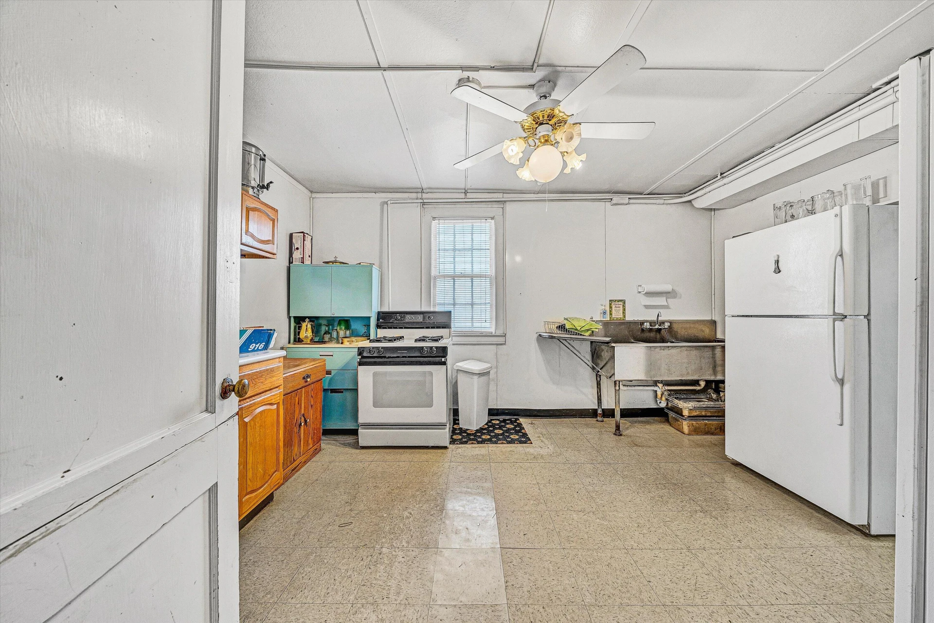 1928 Staunton AVE - Photo 20