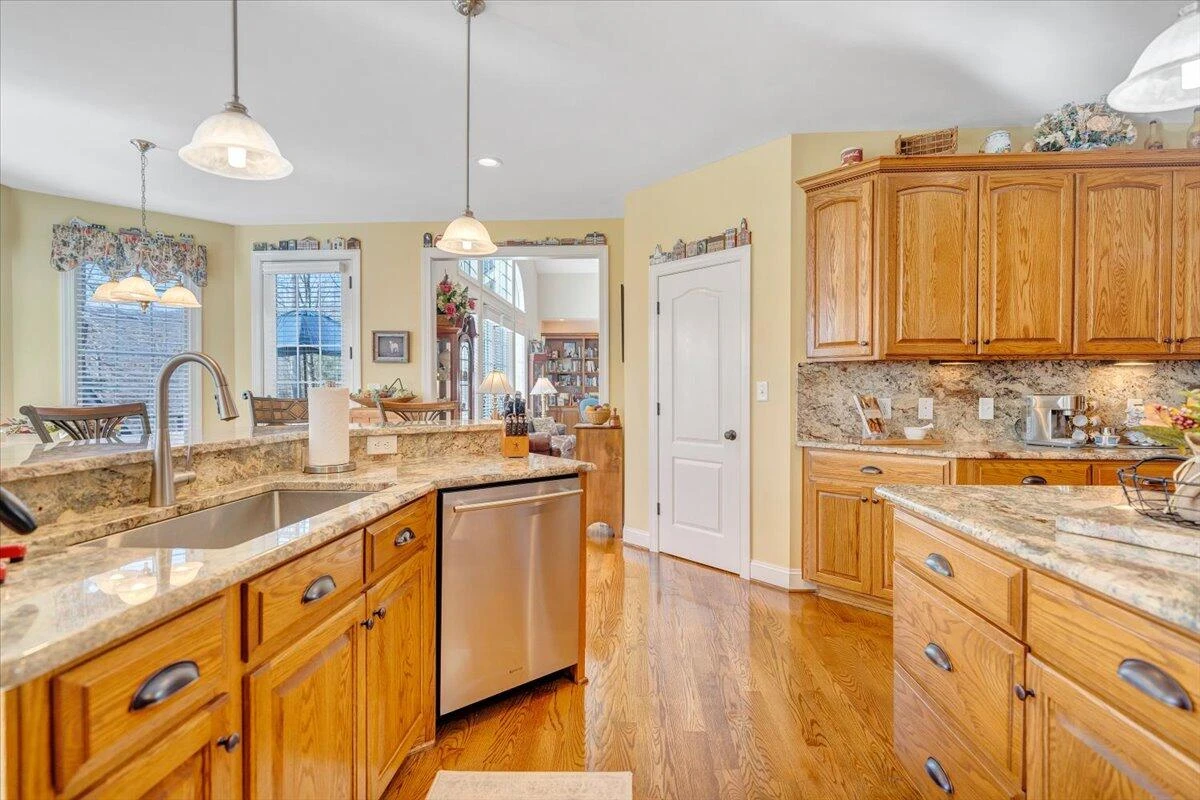 7770 Bending Oak DR - Photo 32