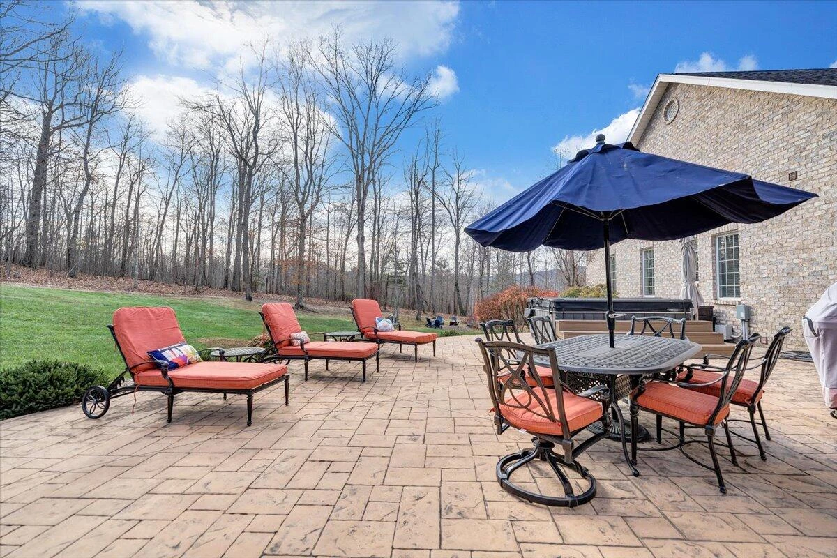 7770 Bending Oak DR - Photo 104