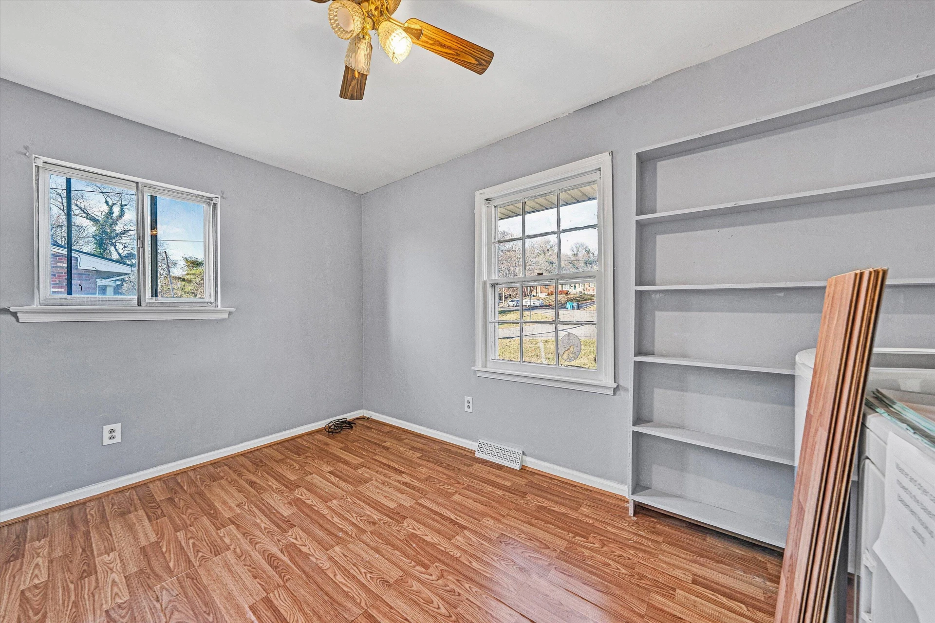 1433 Morehead AVE - Photo 16
