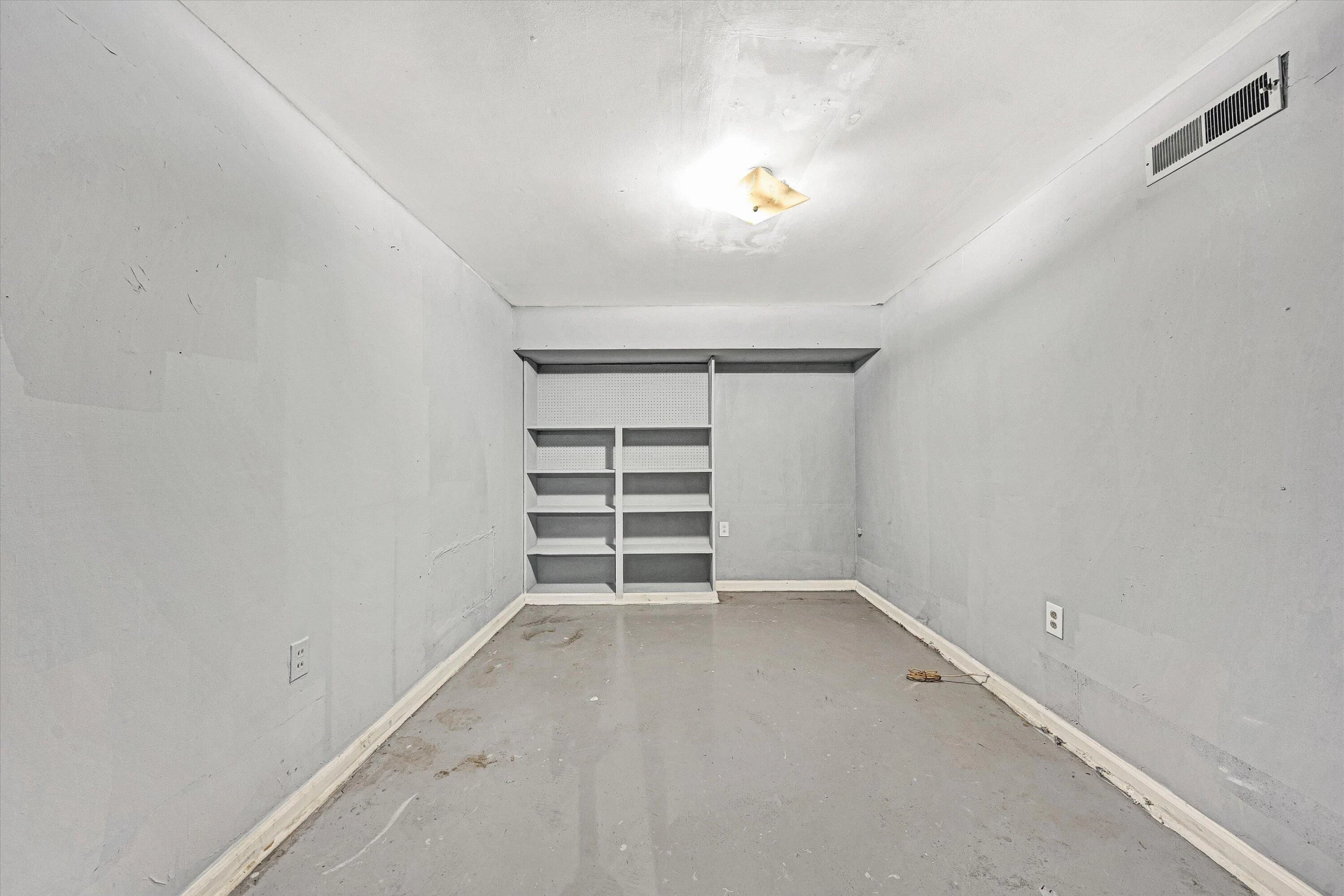 1433 Morehead AVE - Photo 21
