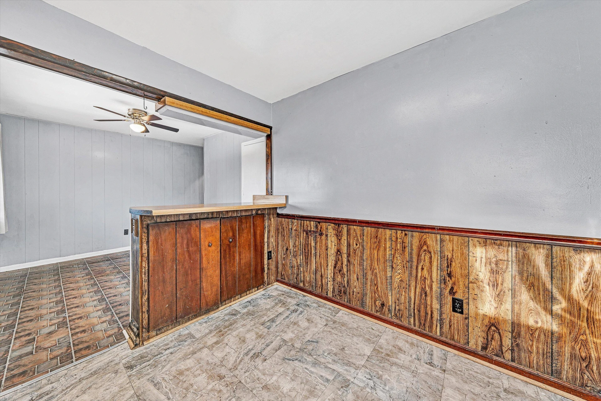 1433 Morehead AVE - Photo 11
