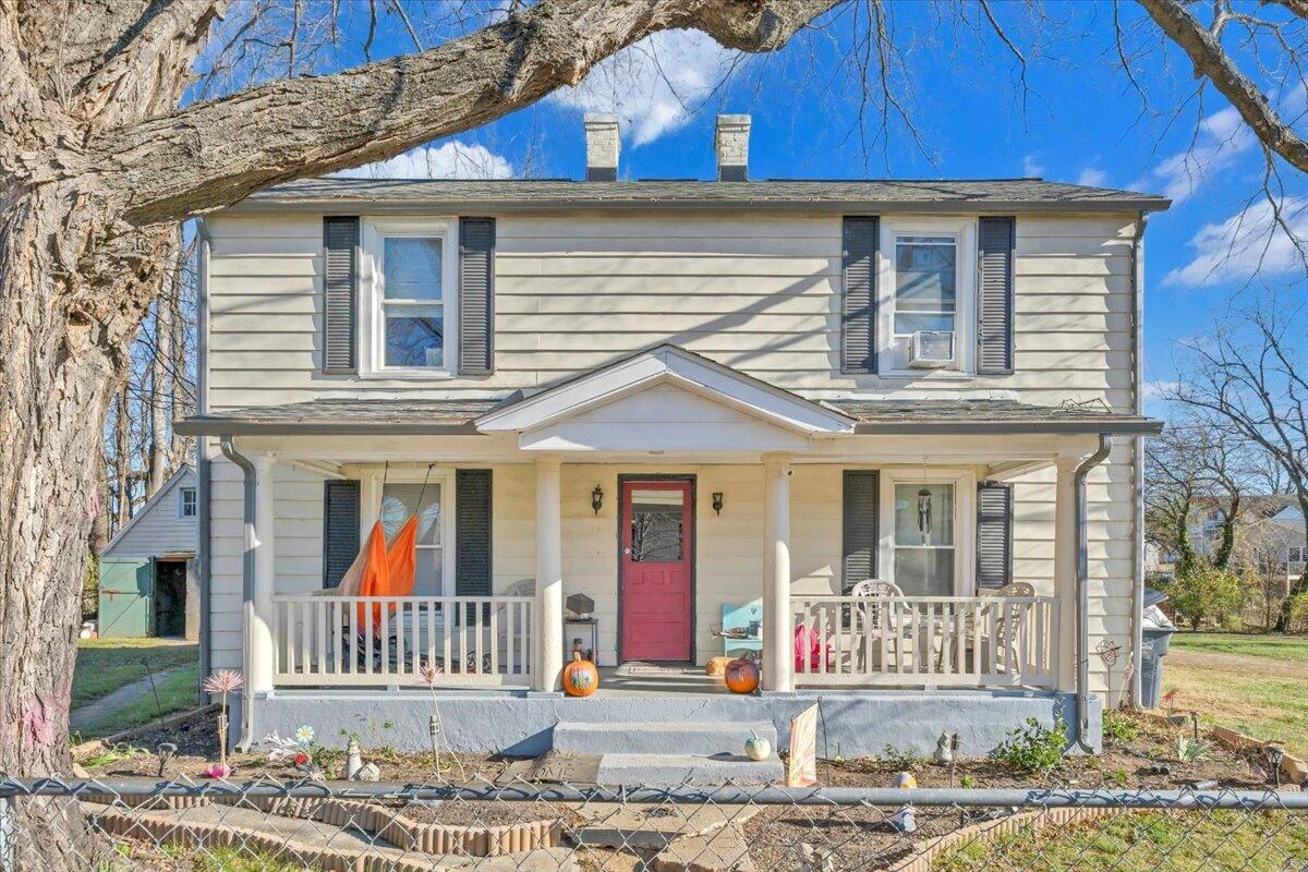 1315/1319 Liberty RD