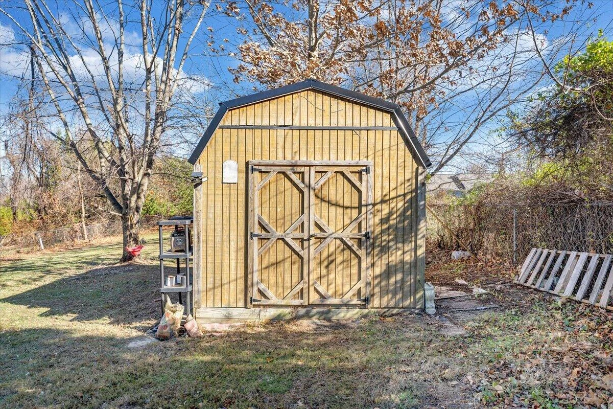 505 Republic RD - Photo 36
