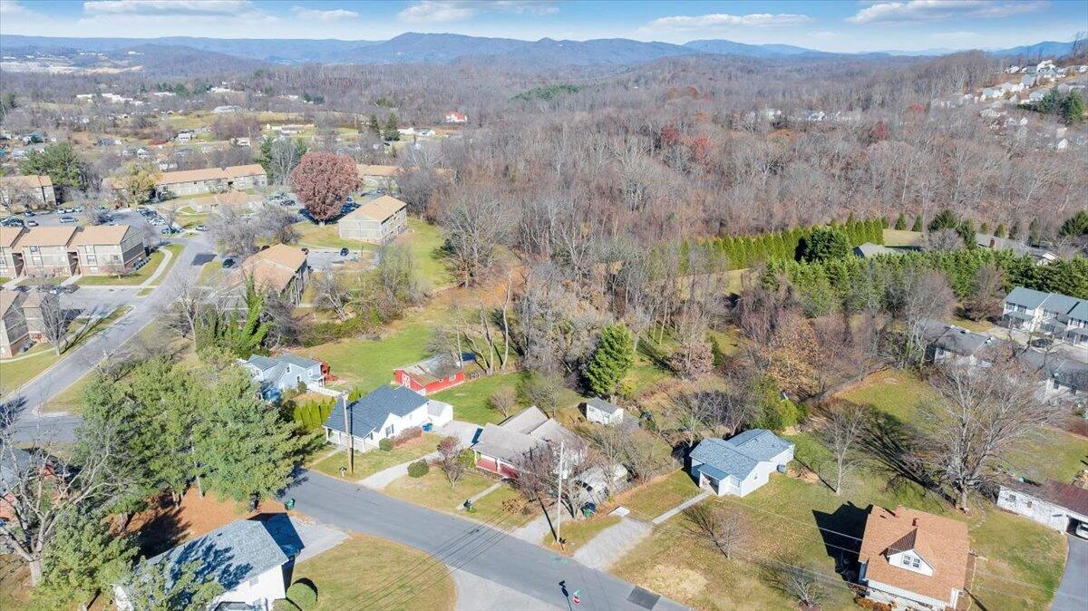 505 Republic RD - Photo 43