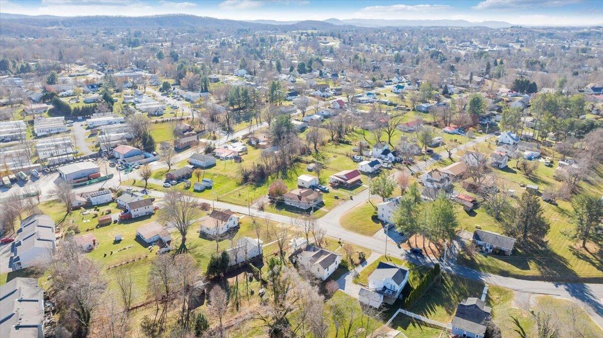 505 Republic RD - Photo 44