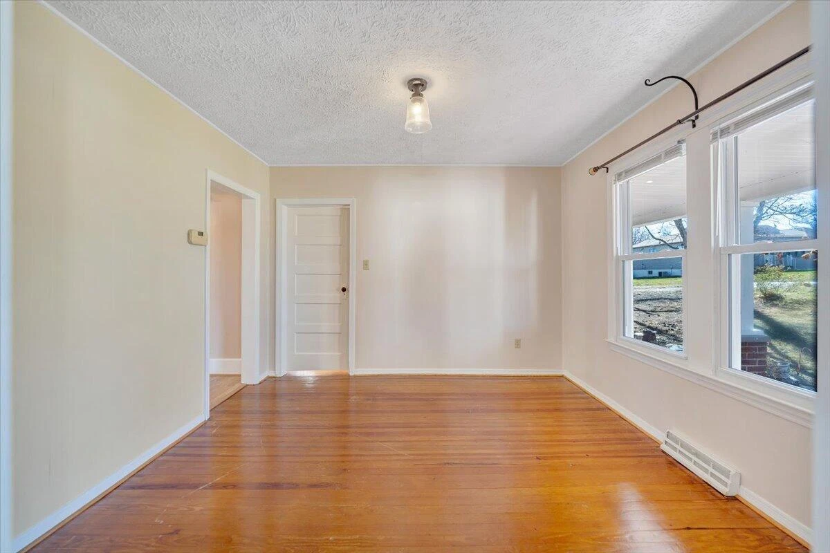 505 Republic RD - Photo 9