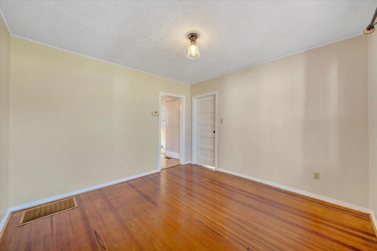 505 Republic RD - Photo 10
