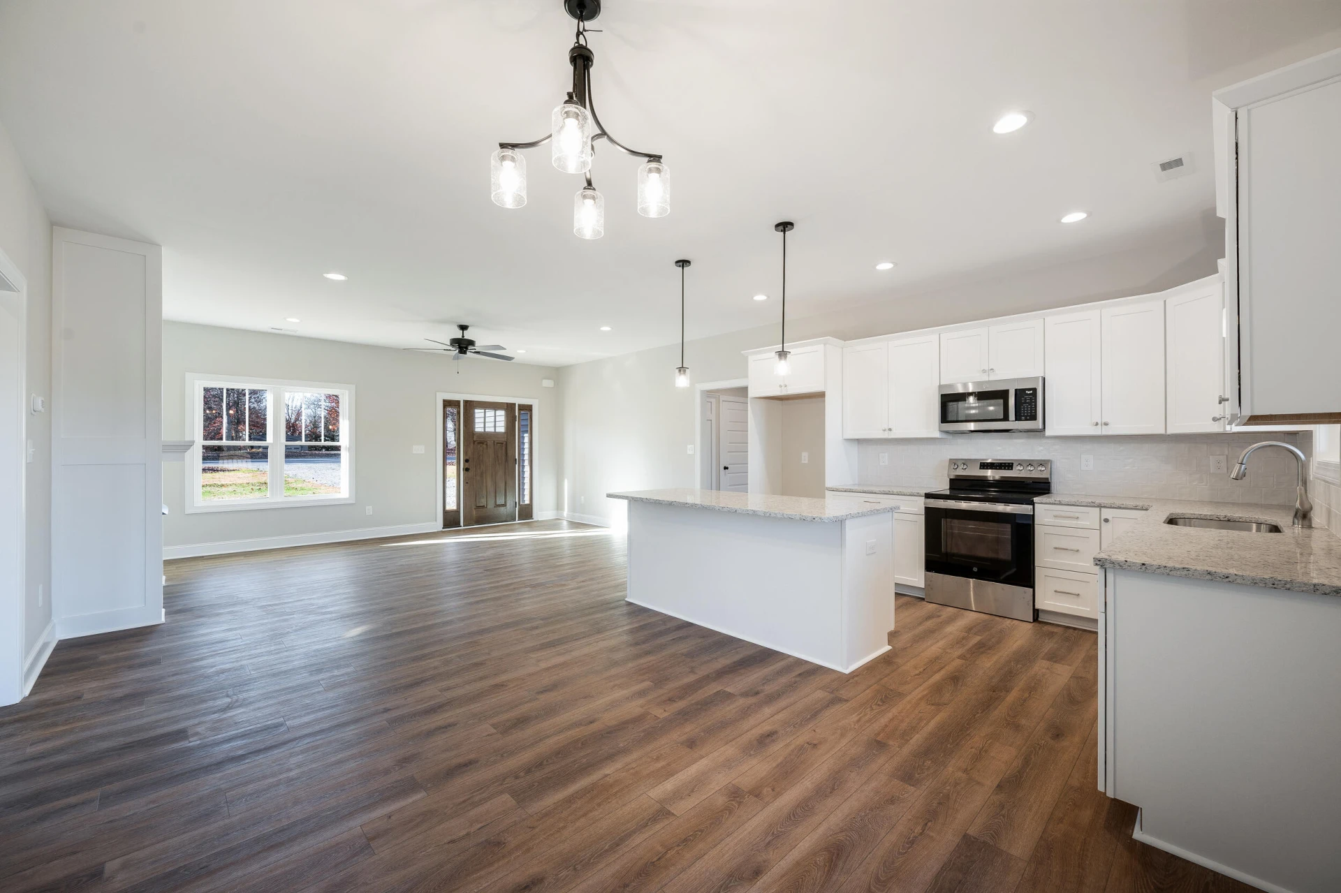 10494 Leesville RD - Photo 13
