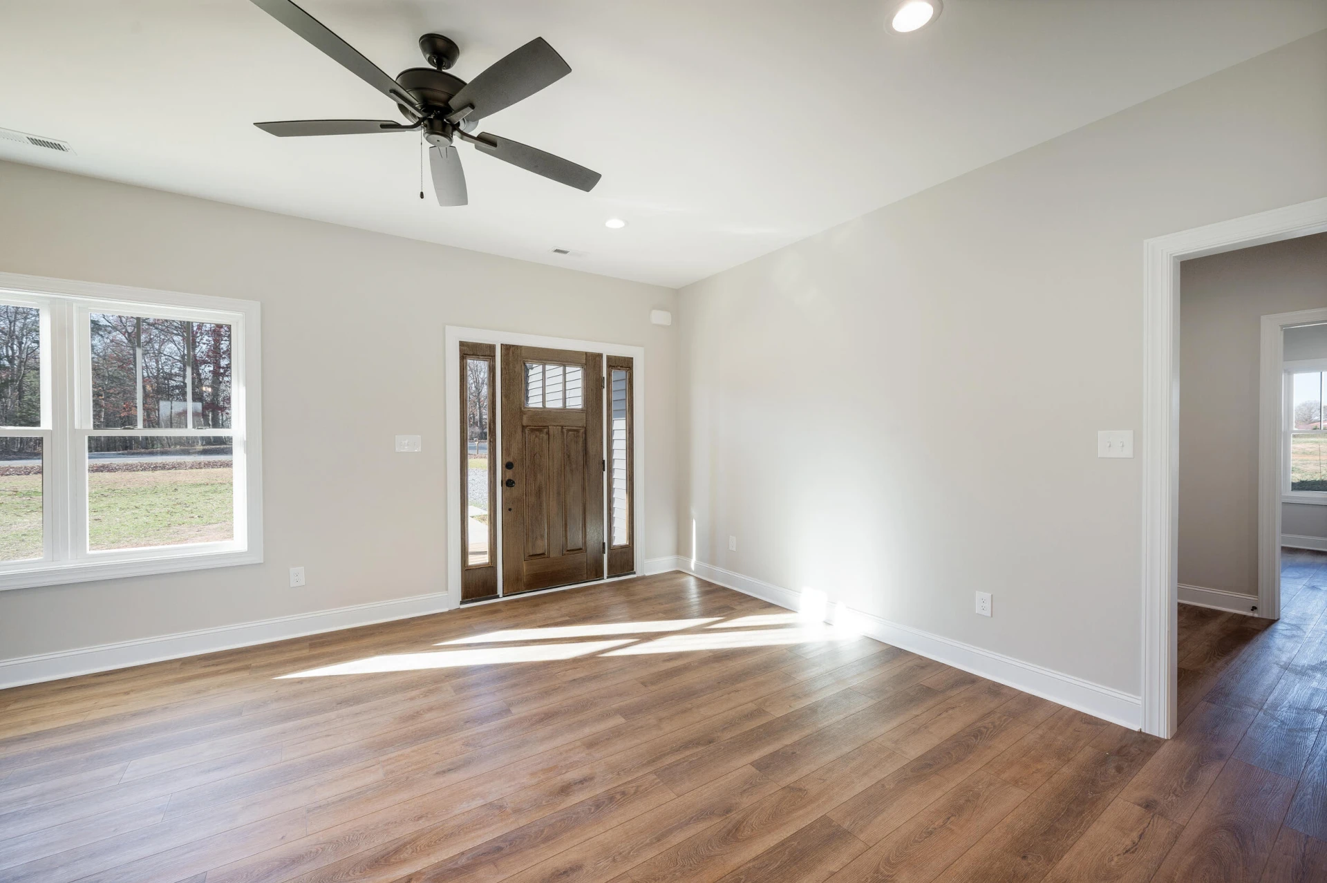 10494 Leesville RD - Photo 4