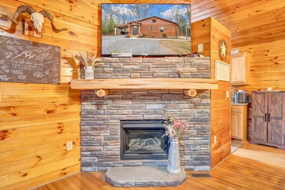 8013 Springwood RD - Photo 17