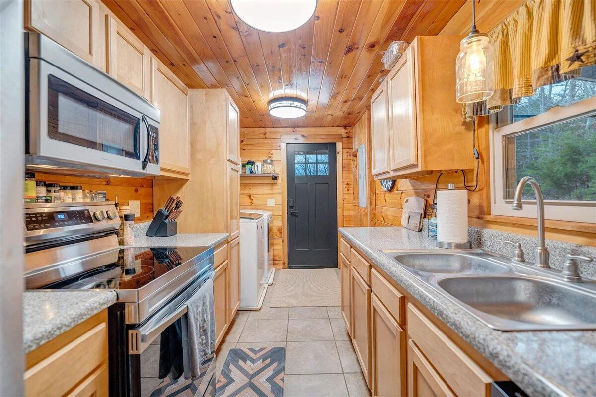 8013 Springwood RD - Photo 21