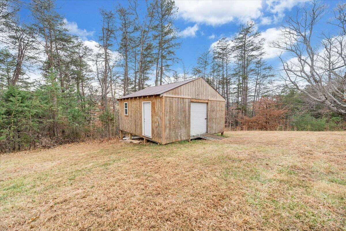 8013 Springwood RD - Photo 39