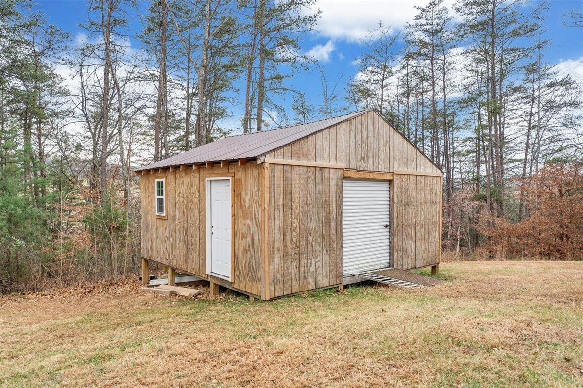 8013 Springwood RD - Photo 40
