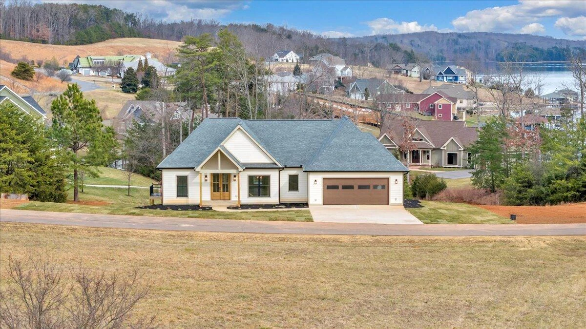 639 Compass Cove CIR - Photo 103