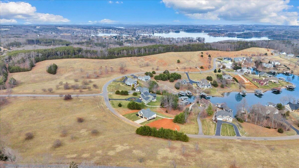 639 Compass Cove CIR - Photo 109