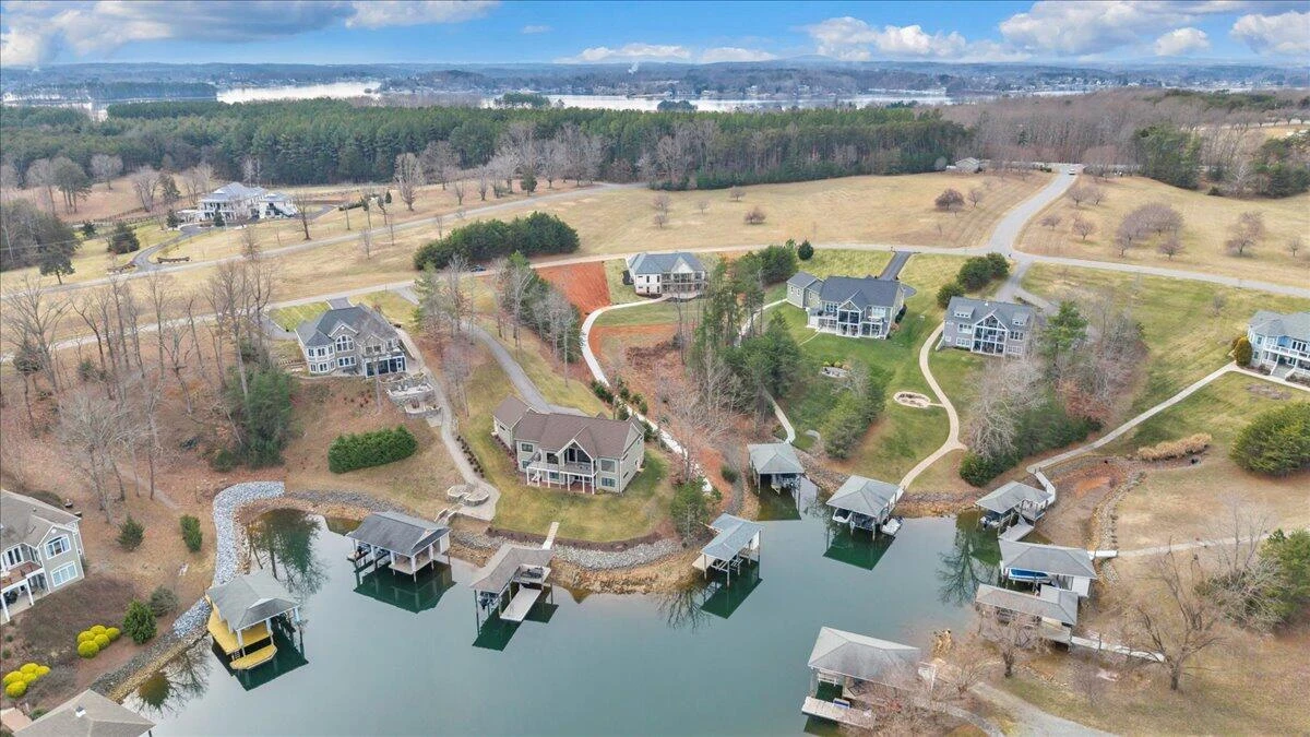 639 Compass Cove CIR - Photo 115