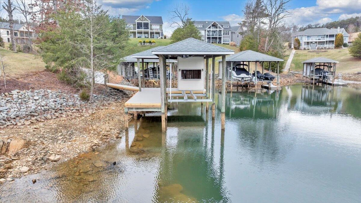 639 Compass Cove CIR - Photo 128