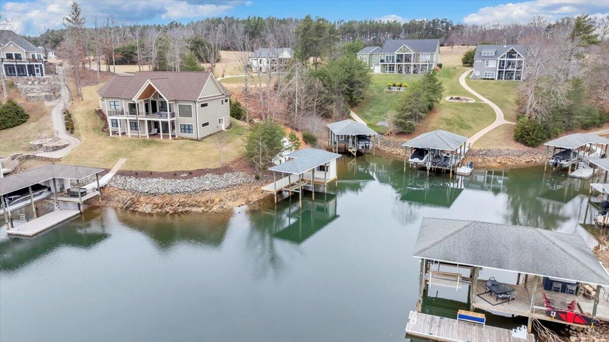 639 Compass Cove CIR - Photo 131