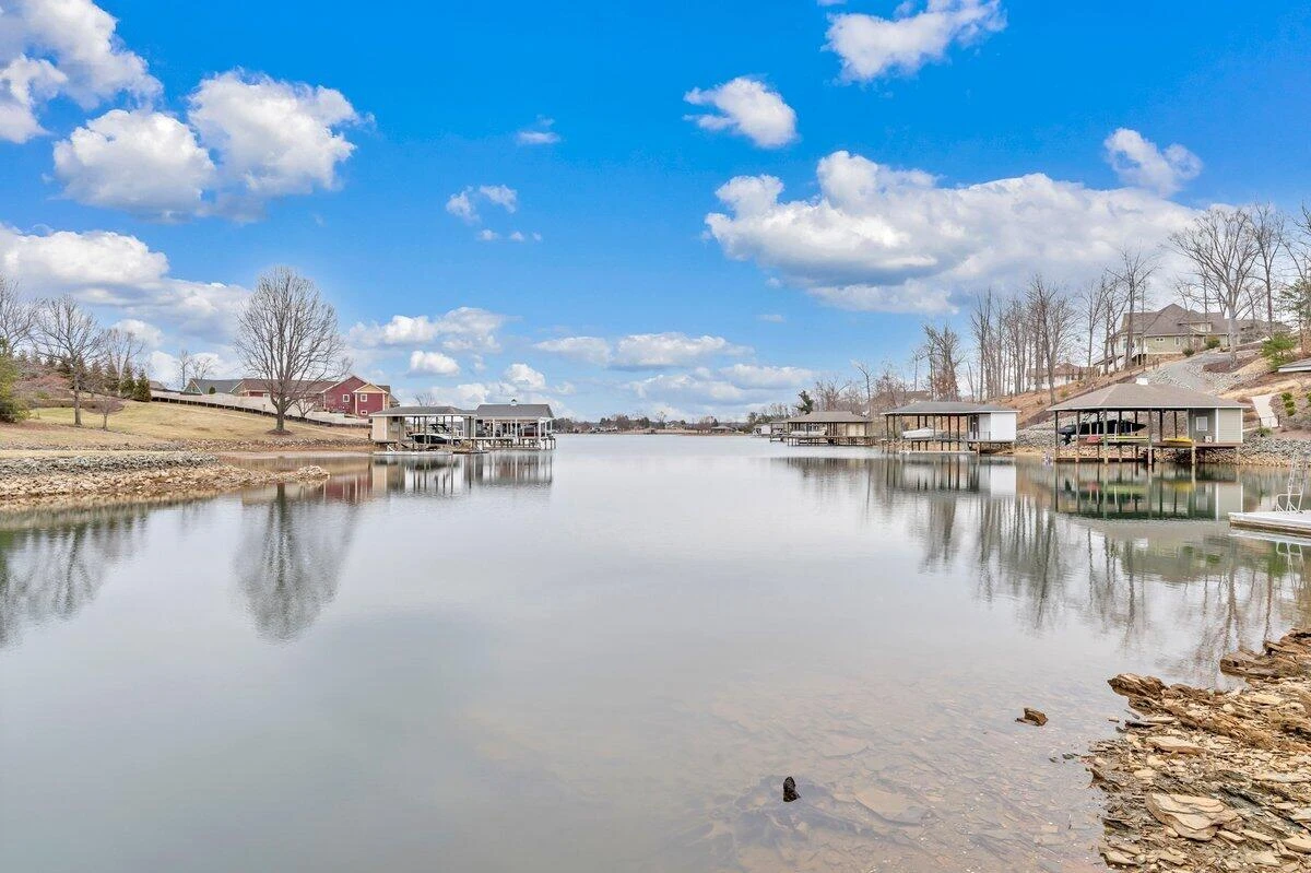 639 Compass Cove CIR - Photo 88