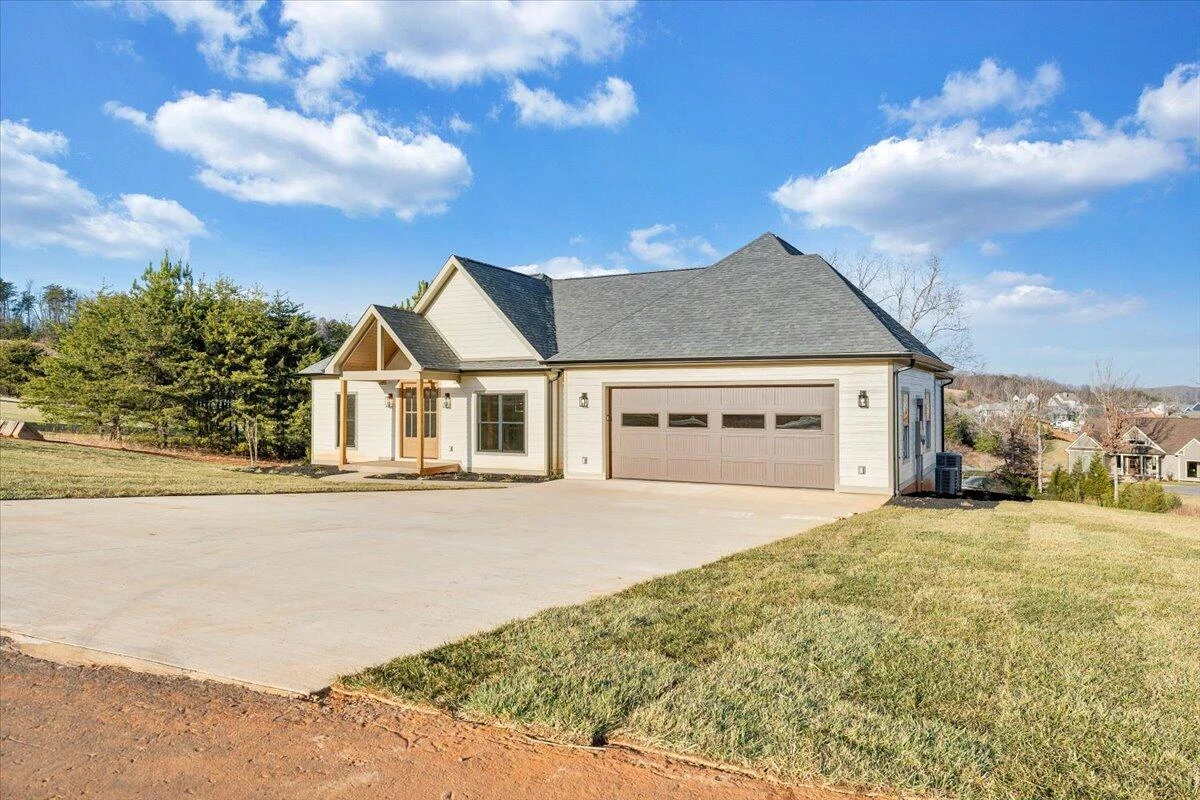 639 Compass Cove CIR - Photo 95