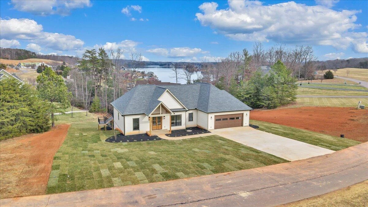 639 Compass Cove CIR - Photo 97