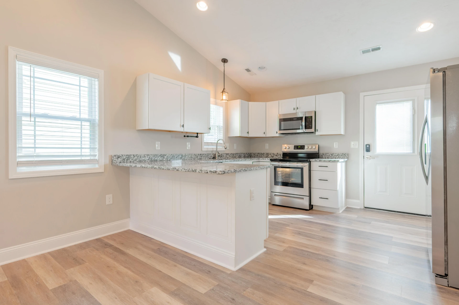 1443 Varnell AVE - Photo 13