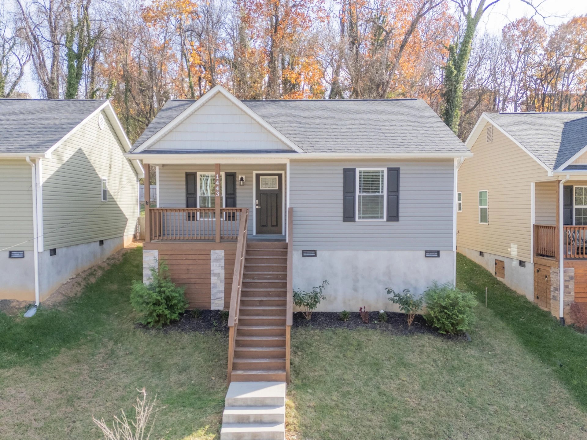 1443 Varnell AVE - Photo 2
