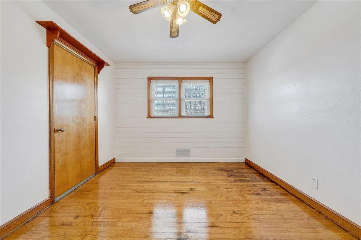 5001 Hazelridge RD - Photo 13