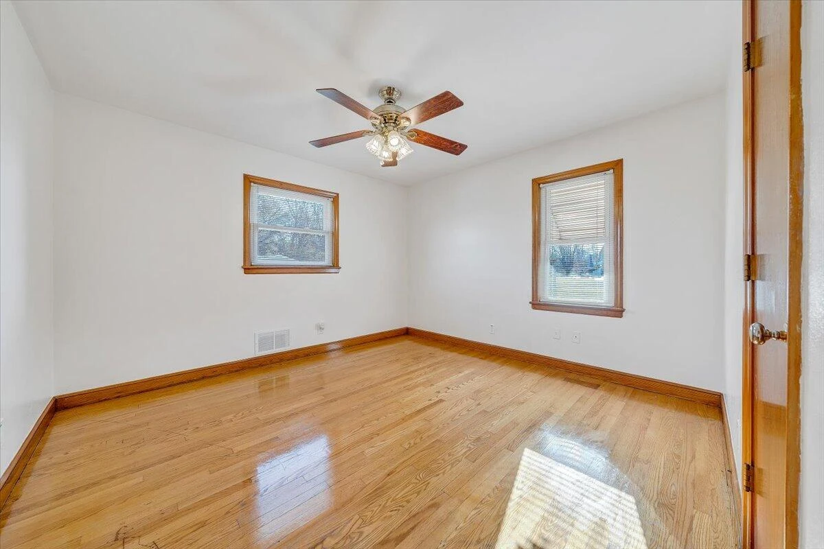 5001 Hazelridge RD - Photo 18