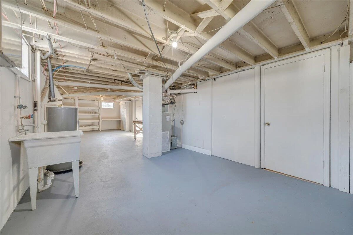 5001 Hazelridge RD - Photo 23