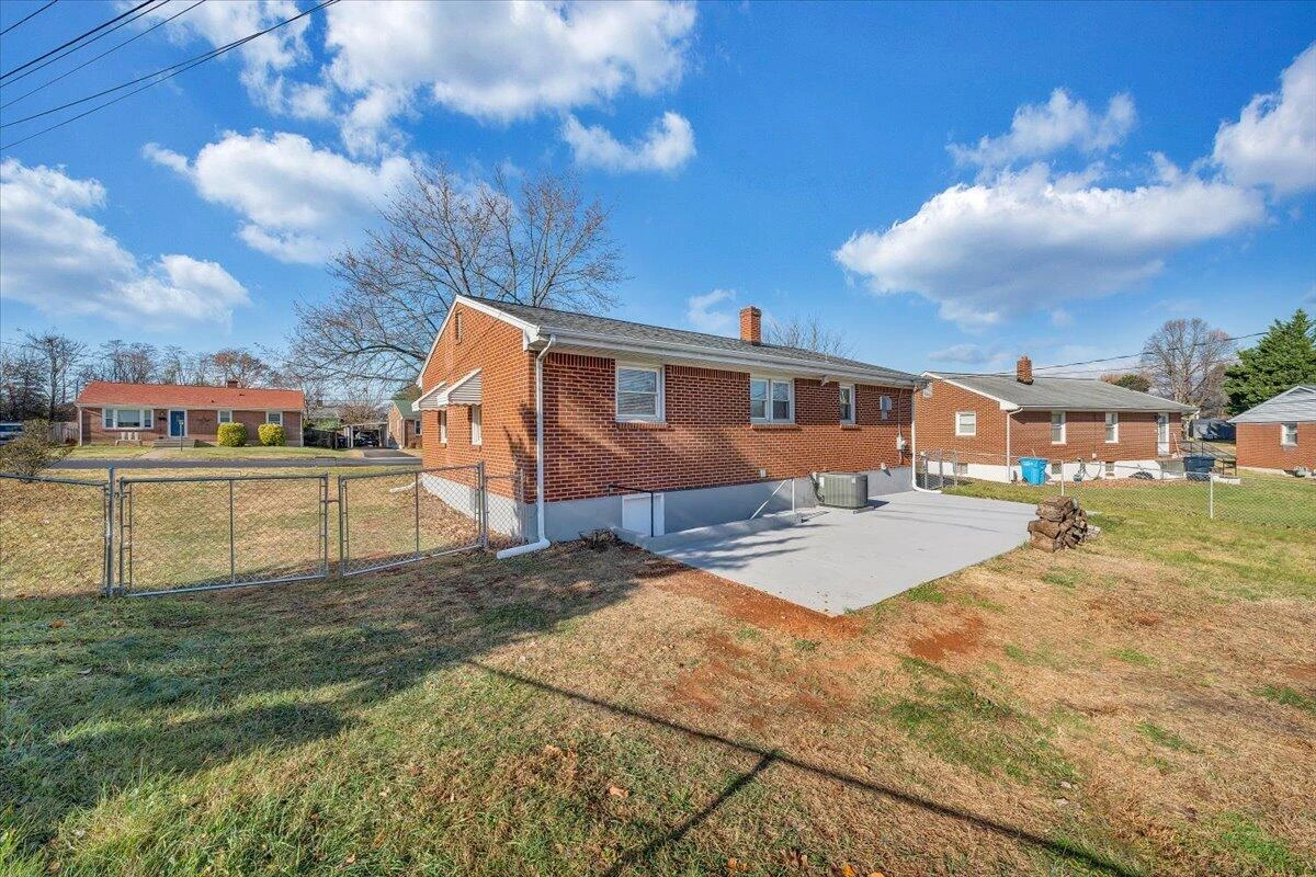 5001 Hazelridge RD - Photo 30