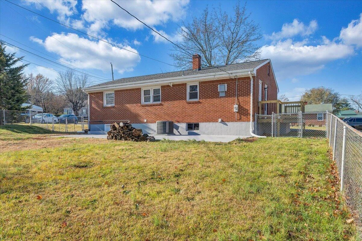 5001 Hazelridge RD - Photo 31