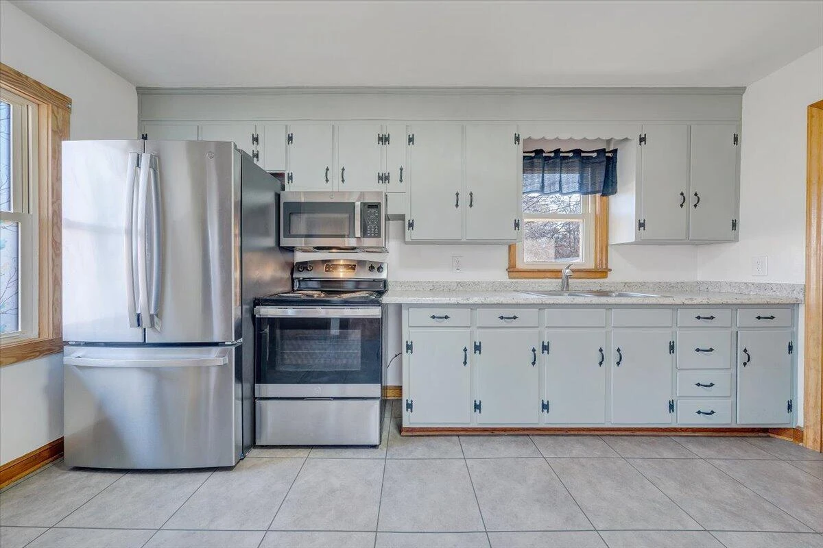 5001 Hazelridge RD - Photo 7