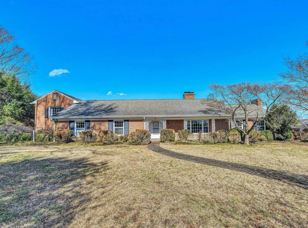 3207 Orchard Hill RD