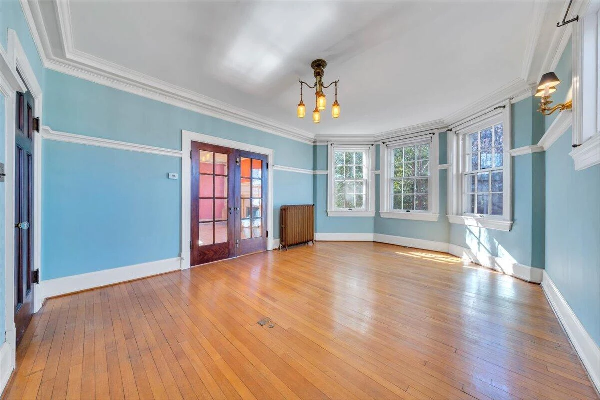 415 Allison AVE - Photo 21