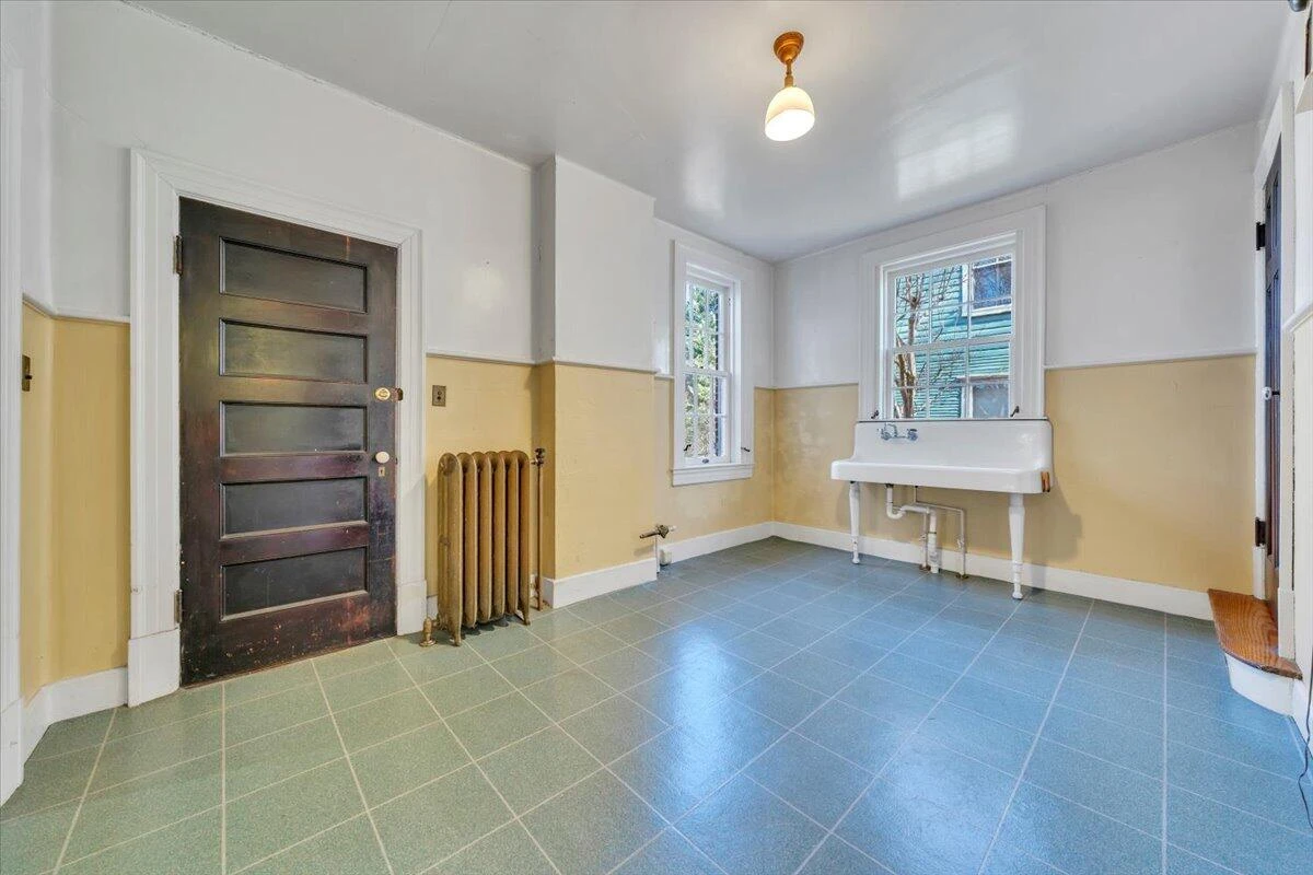 415 Allison AVE - Photo 25