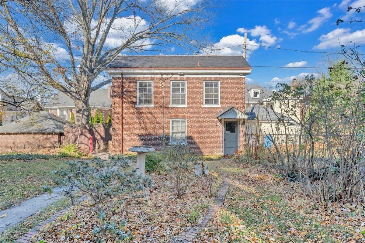 415 Allison AVE - Photo 71