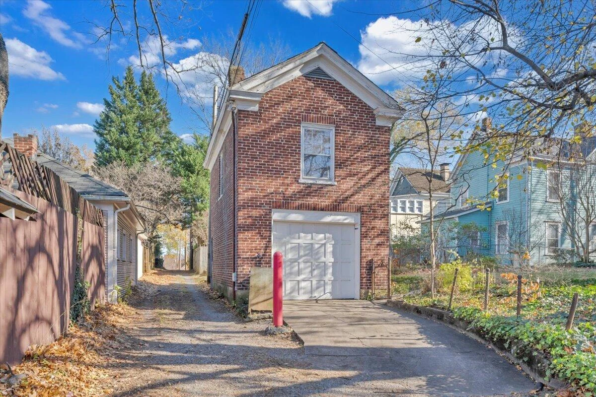 415 Allison AVE - Photo 83